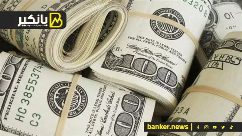الدولار يتحرك ببطء قبل أرقام التضخم