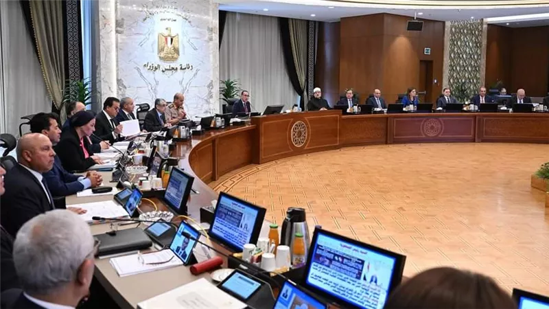 إجراءات حكومية لمواجهة البيع غير القانوني للعقارات بالعملة الأجنبية للأجانب