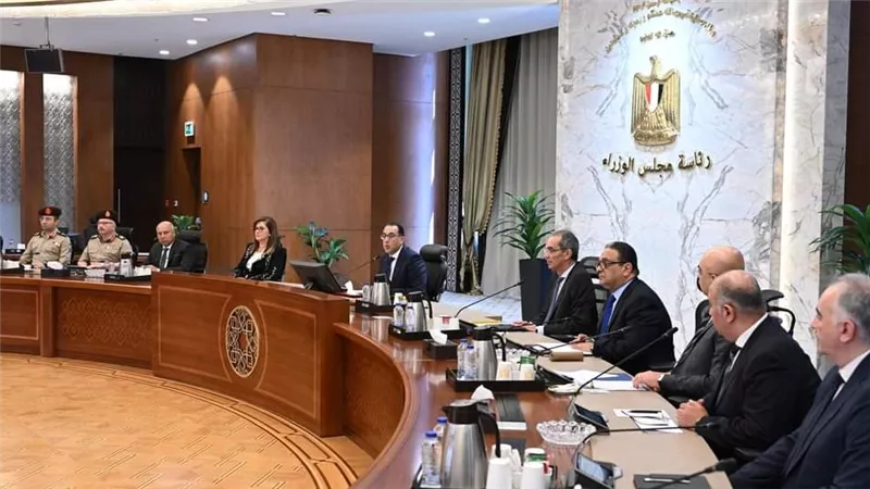 مدبولي يُوجه بسرعة إنهاء منظومة النقل الذكي تمهيداً لبدء تشغيلها