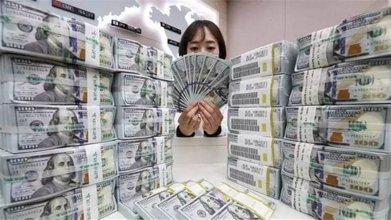 مصر تتسلم 50 مليار دولار.. يا ترى الحكومة جابتهم منين؟