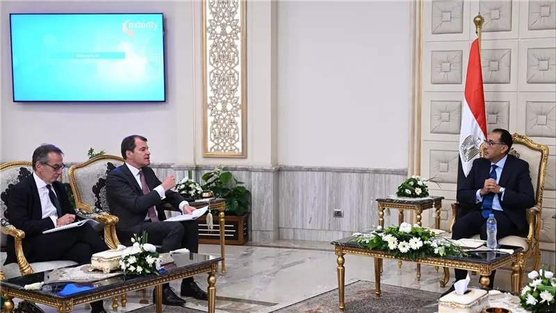 مدبولى: الحكومة ملتزمة بالاستمرار في تنفيذ الإصلاحات الاقتصادية وجذب المزيد من الاستثمارات