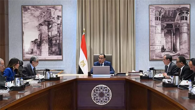 بيان عاجل من رئيس الوزراء بشأن مشكلة انقطاع الكهرباء وتخفيف الأحمال