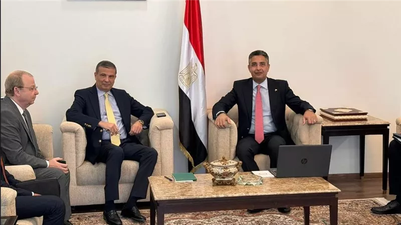 وزيرا التموين والزراعة يبحثان تحديد الأسعار الاسترشادية للمحاصيل الاستراتيجية
