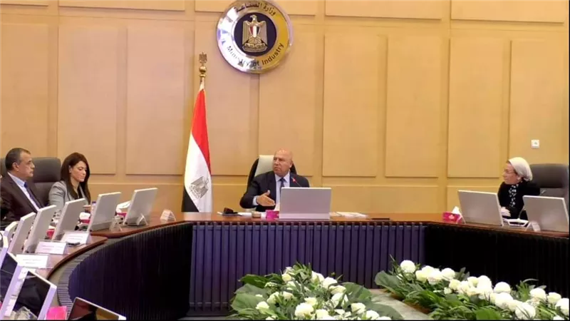 الوزير: إنشاء منصة مصر الرقمية الصناعية وخريطة صناعية للتسهيل على المستثمرين وتقليل الإجراءات