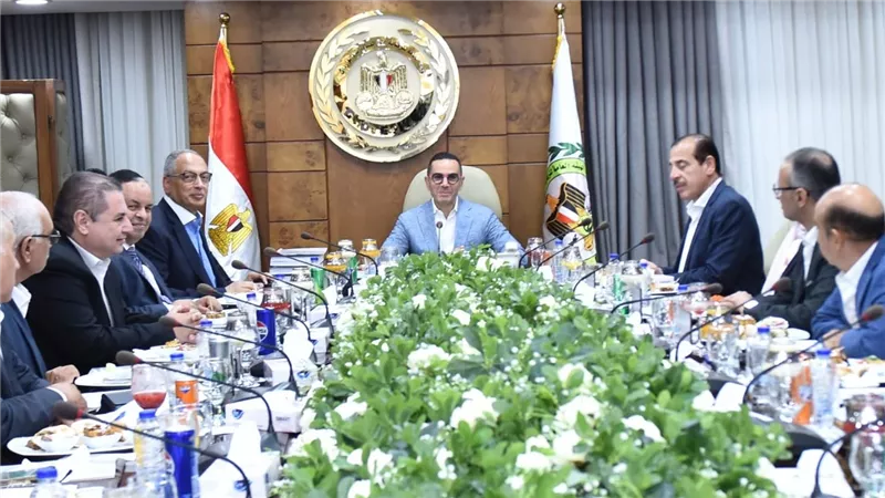 وزير الاستثمار: الارتقاء بالإجراءات والخدمات بالجهات التابعة على رأس الأولويات خطة العمل
