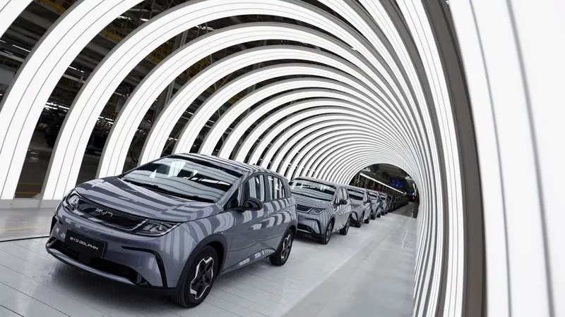 ارتفاع أرباح عملاق صناعة السيارات الكهربائية الصينية BYD بنسبة 33% بالربع الثاني