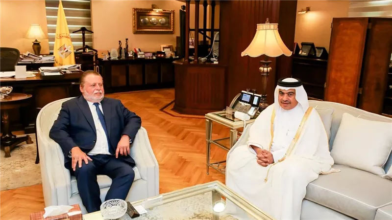 محافظ البنك المركزي المصري يلتقي وزير المالية القطري لبحث التعاون المشترك بين البلدين الشقيقين