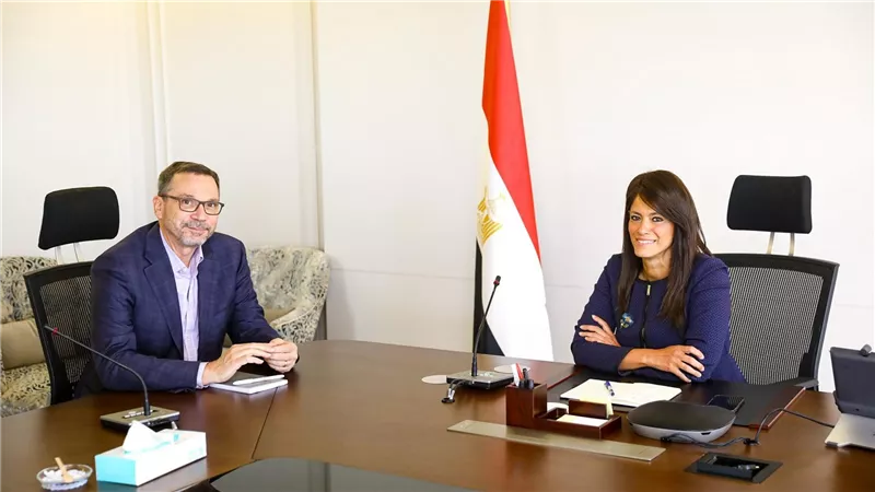 المشاط تبحث مع رئيس بورصة المناخ في نيويورك الشراكات في مجال الحلول والسياسات المناخية