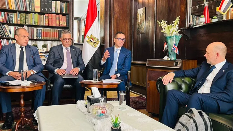 وزير الاستثمار: الحكومة تعمل حاليًا على تطوير برنامج متكامل لمساندة الصادرات المصرية