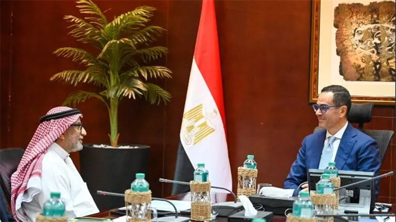 وزير الاستثمار: توفير كافة أوجه الدعم للمستثمرين المصريين والعرب والأجانب