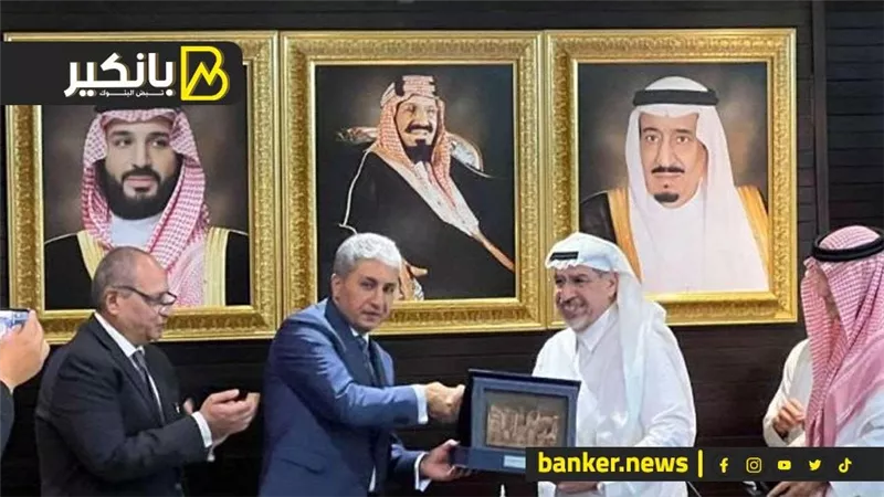 وزير السياحة بيعمل إيه في السعودية.. مفاجأة من الآخر