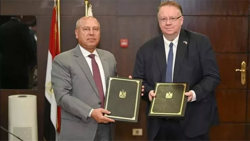 كامل الوزير: خطة لتوفير الدعم اللازم لقطاعات الصناعة المختلفة ومنها قطاعي الجلود والرخام