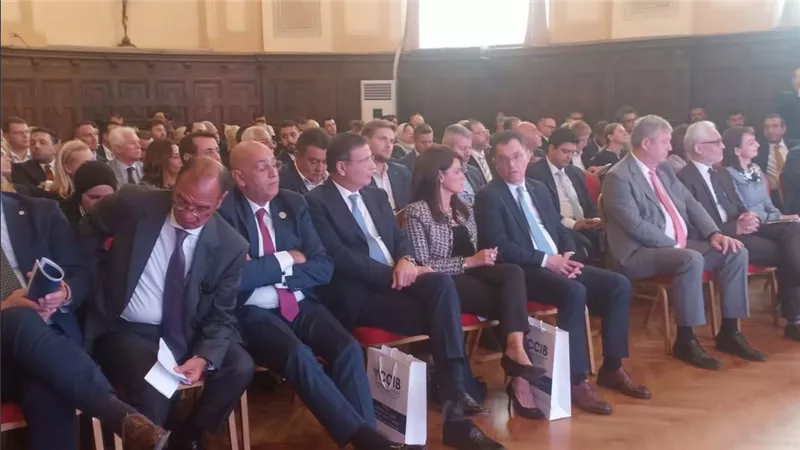 وزير الزراعة: الدولة حريصة على تشجيع الاستثمار وتحسين مناخ ومشاركة القطاع الخاص في خطط التنمية