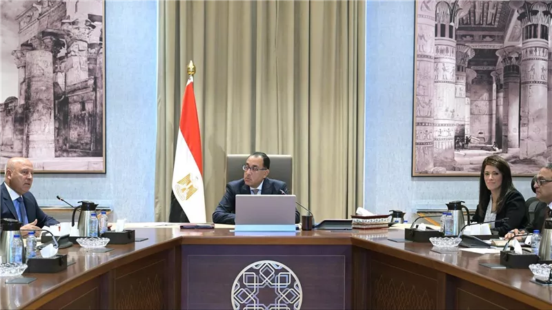 رئيس الوزراء يعقد اجتماعاً لبحث آلية تعديل حدود الكربون بهدف تعزيز تنافسية الصادرات المصرية