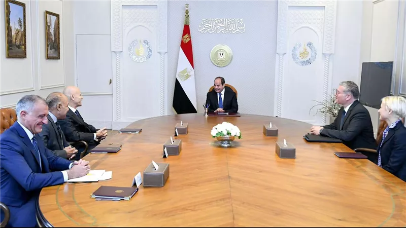 رئيس إيني: سوق الطاقة في مصر يمتلك فرصا واعدة للإنتاج المحلي أو التصدير