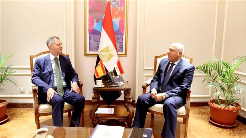 تنظيم مؤتمر يضم رجال أعمال من مصر وإسبانيا للتعرف على فرص التعاون الصناعي بين البلدين