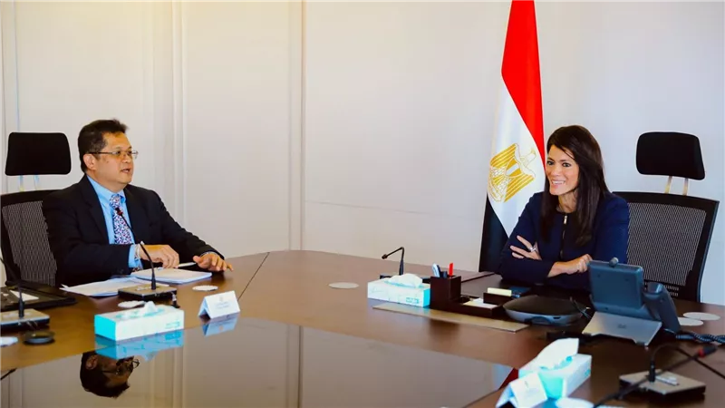 المشاط تبحث مع وفد البنك الآسيوي للاستثمار الجهود المُشتركة لدعم الموازنة وتنفيذ الإصلاحات الهيكلية