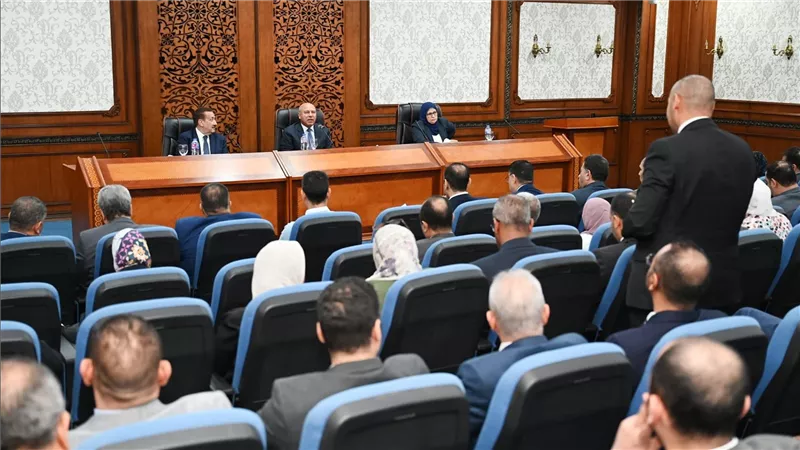 وزير الصناعة: دراسة تقنين أوضاع أي مصنع قبل أكتوبر 2023