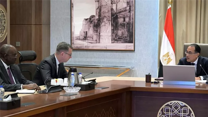 مدبولي: الإعلان قريبًا عن أخبار إيجابية بشأن خطة طرح المطارات