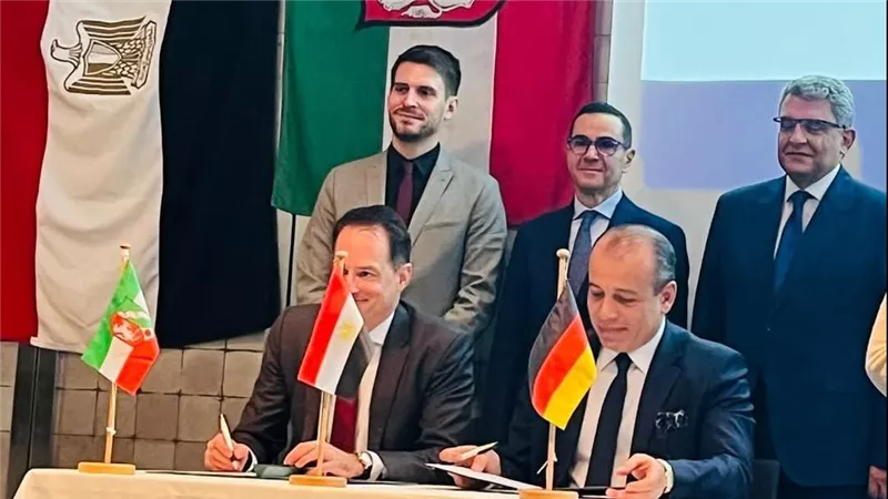 توقيع إعلان التعاون المشترك بين التمثيل التجاري والجهة المناظرة وولاية شمال الراين
