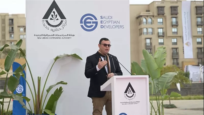 وزير الإسكان: الوزارة تنفذ مشروعات فى وسط القاهرة باستثمارات تصل لنحو 22.2 مليار جنيه