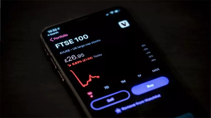 بعد انتشار تطبيقات التداول في البورصة.. كيف يتأكد المستثمر الصغير من آمان التطبيق والشركة التابعة لها؟ 