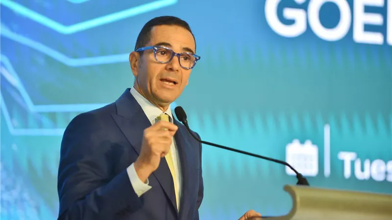 وزير الاستثمار يزف بشرى سارة للمستوردين بشأن الإفراج الجمركي