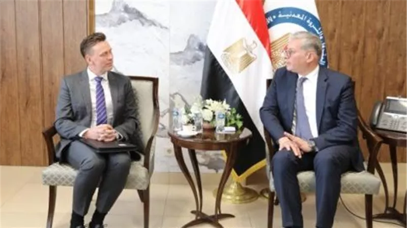 وزير البترول مع رئيس