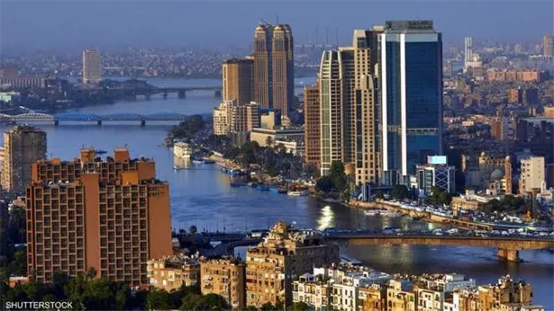 الأولويات الوطنية للمالية.. خبير اقتصادي: ترشيد الإنفاق وزيادة كفاءة الجهاز الضريبي الأبرز  
