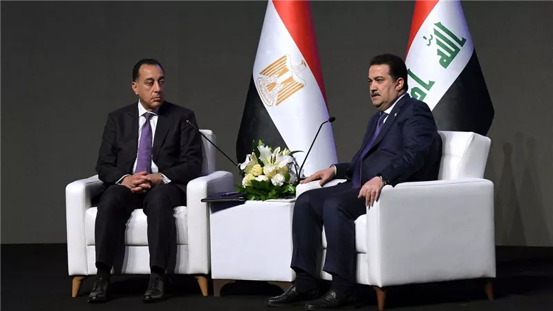 رئيس وزراء العراق: نعتز بالتجربة الرائدة للقطاع الخاص المصري وجهوده في مختلف القطاعات 