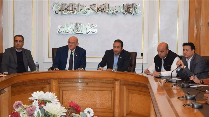 غرفة القاهرة تكشف عن استعدادها لتنظيم معرض 