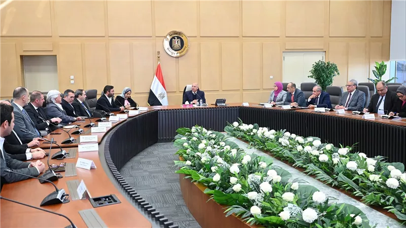 وزير الصناعة يستعرض عدد من التيسيرات مع وفد من 9 شركات تركية