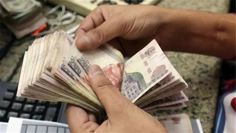 ازاي تقبض مرتبك قبل ميعاده.. 6 بنوك تقدم هذه الخدمة المميزة في مصر