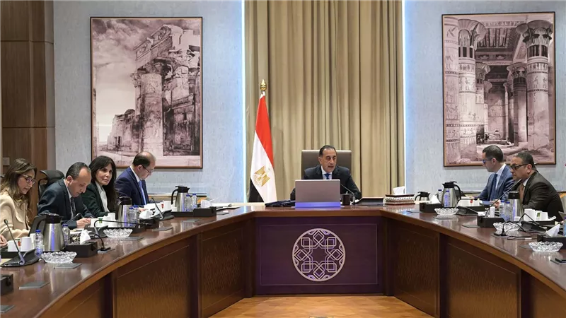 رئيس الوزراء يتابع جهود تحسين مناخ الاستثمار وجذب المستثمرين