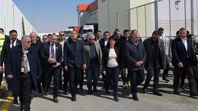 رئيس الوزراء يفتتح المركز اللوجستي الجمركي المطور للمنطقة الاقتصادية لقناة السويس