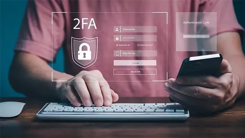 التحقق بخطوتين.. درع أمان لحماية حسابك البنكي | إنفوجراف