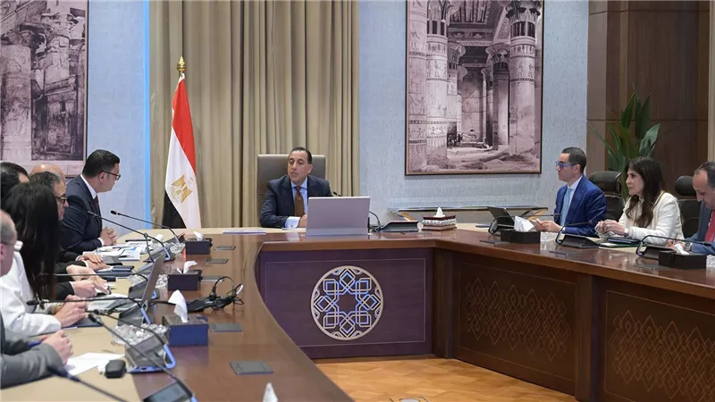 رئيس الوزراء يستعرض سيناريوهات استغلال منطقة الوزارات الحكومية وإحياء القاهرة الخديوية