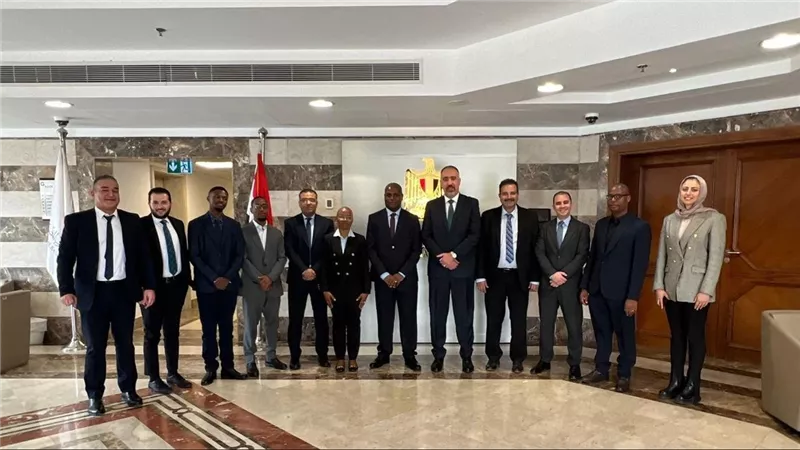 وفد من تنزانيا يزور البنك المركزي المصري للتعرف على تجربته الناجحة في مجال الأمن السيبراني