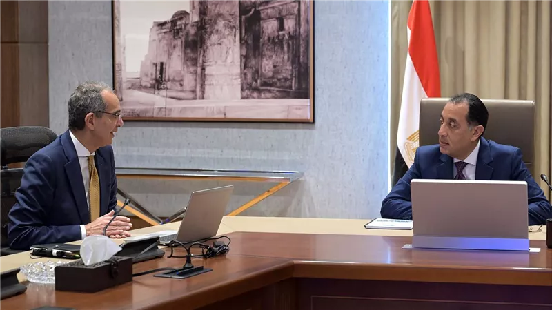 رئيس الوزراء يُتابع مع وزير الاتصالات وتكنولوجيا المعلومات أهم ملفات العمل