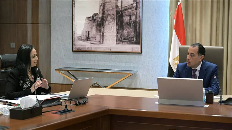 رئيس الوزراء يتابع ملف حصر التكلفة الاقتصادية لأعداد اللاجئين والوافدين المقيمين في مصر
