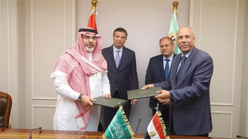 اتفاق مصري سعودي لإنتاج المحسنات والمخصبات الزراعية في النوبارية