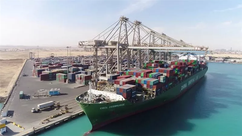 رئيس اقتصادية قناة السويس: التعاقد على 272 مشروعا باستثمارات 8,3 مليارات دولار خلال 33 شهرًا الماضية