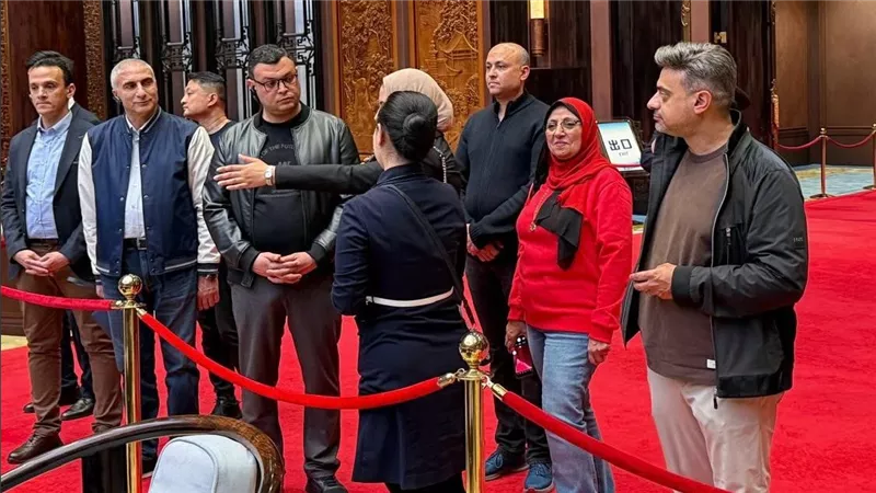 وزير الإسكان يتفقد مركز المدينة الأولمبية في «هانغتشو» خلال زيارته الحالية للصين
