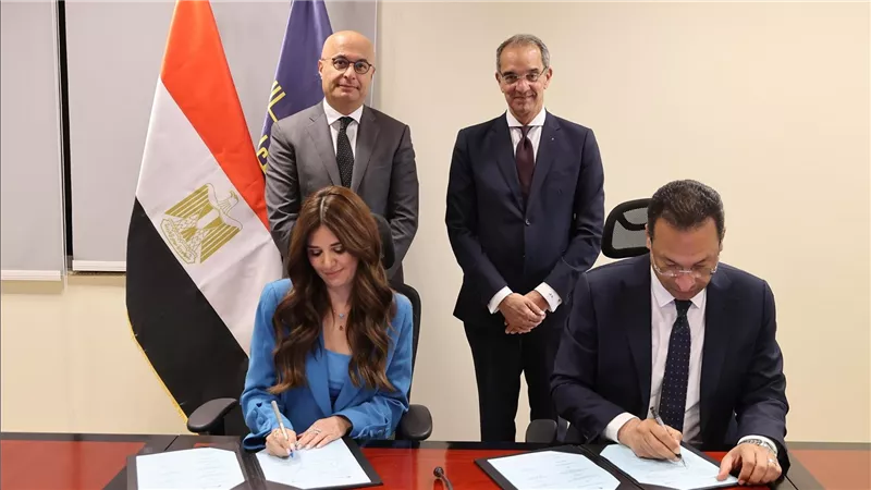 توقيع مذكرة تفاهم بين وزارة الاتصالات ومايكروسوفت لدعم استراتيجية الذكاء الاصطناعي