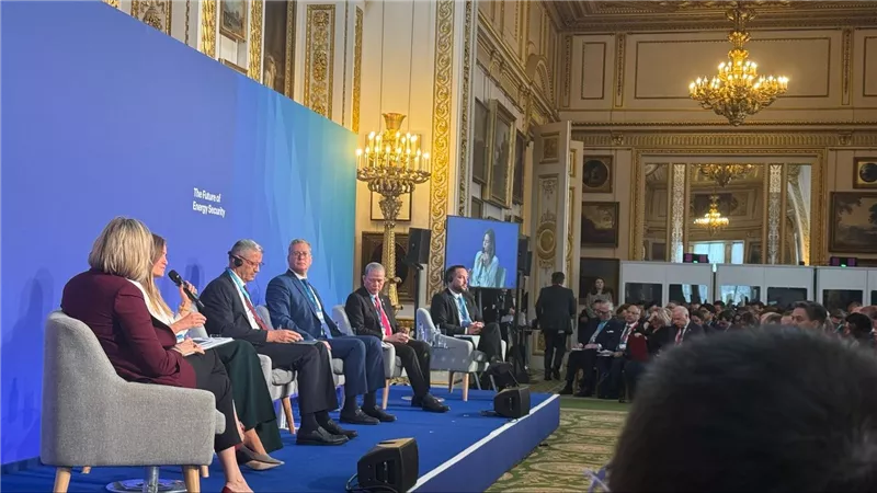 وزير البترول: نسعى لتحقيق توازن يجمع بين زيادة استخدامات الطاقة المتجددة وتقليل الانبعاثات الكربونية