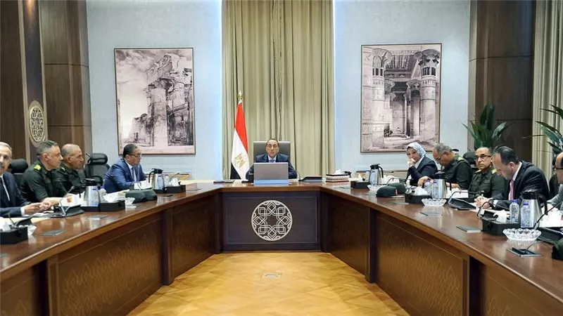 رئيس الوزراء يتابع الموقف التنفيذي للبنية الأساسية بمشروعات الدلتا الجديدة والاستصلاح الزراعي 