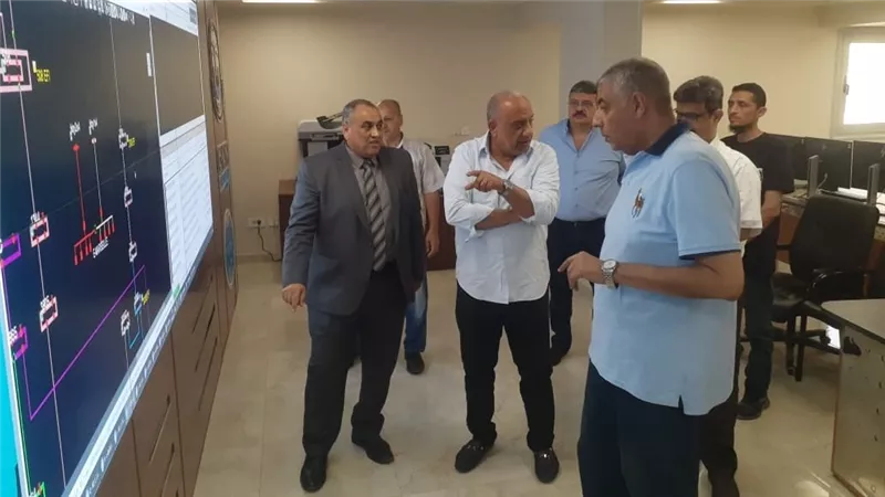 وزير الكهرباء يتفقد