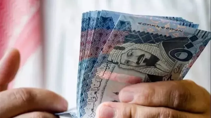 الريال السعودي يتراجع منتصف تعاملات اليوم.. تعرف على أسعار البنوك