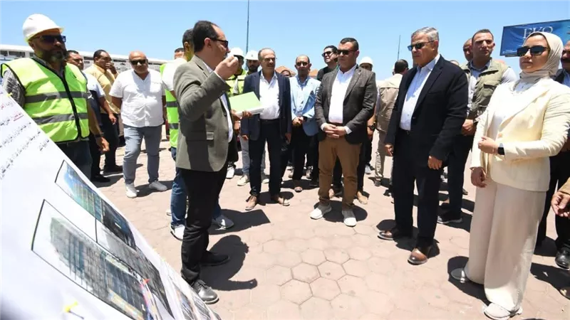 تفقد وزير الإسكان