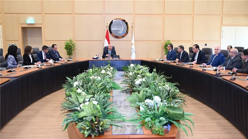 كامل الوزير يشهد